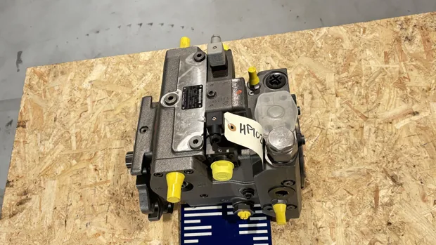 Image 4 of 9 - HP1024