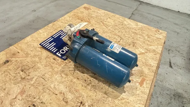 Image 4 of 9 - Vokes  - E6359915/32