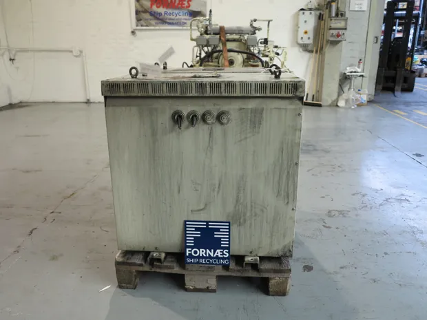 Image 1 of 3 - Polylux - SN: TTS140702782