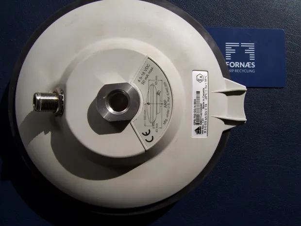 Image 2 of 3 - NOVATEL - GPS / GLONASS L1 / L2