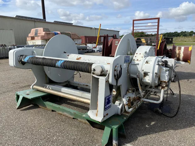 Image 1 of 8 - Trawl winch