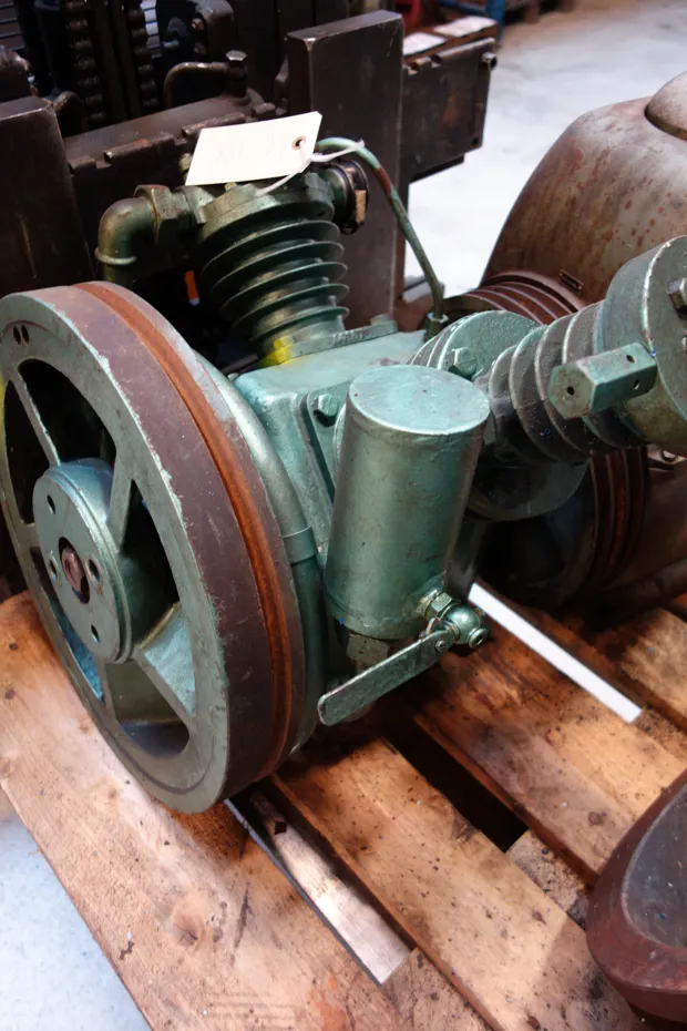 Image 1 of 3 - Atlas Copco - KT 430DS