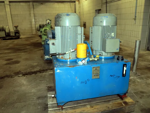 Image 3 of 5 - HS261