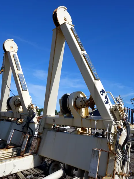 Image 1 of 5 - Hydralift - FRC Davit / Mobbådkran