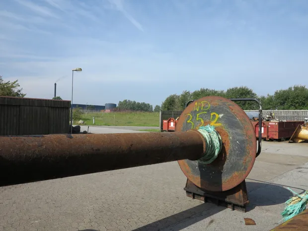 Image 7 of 8 - ND352