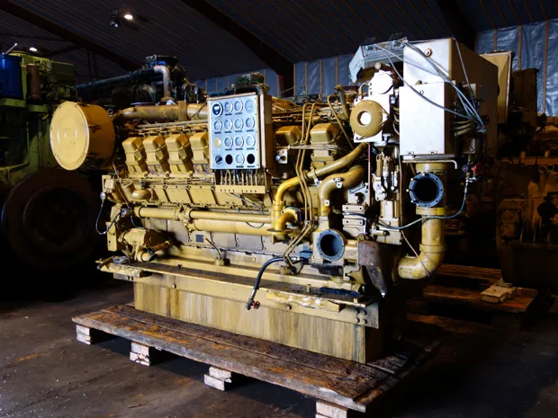 Image 3 of 7 - Caterpillar - 3516 DI