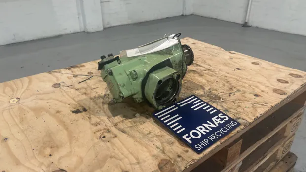 Image 6 of 9 - HP984