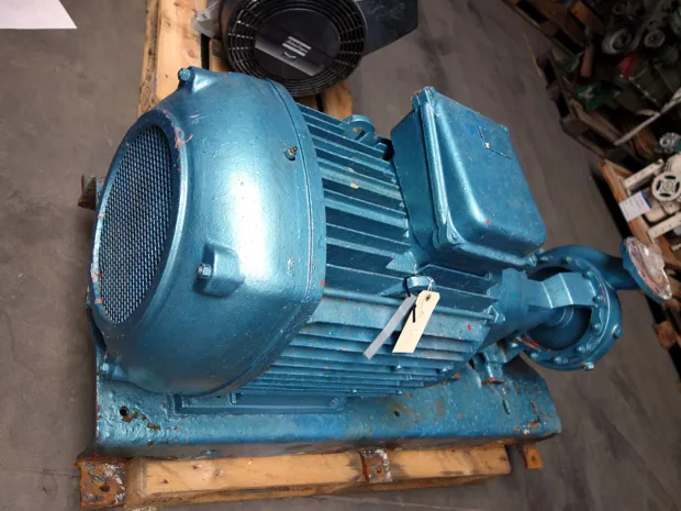 Image 2 of 4 - Pompes Guinard - NX 8-25