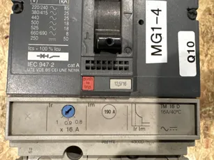 Merlin Gerin - Compact