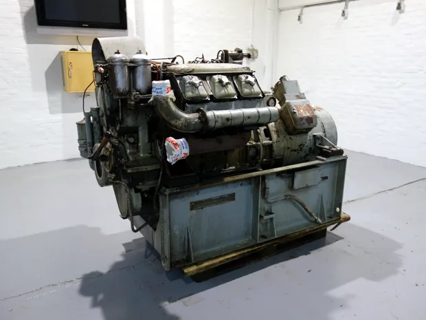 Image 2 of 7 - Deutz