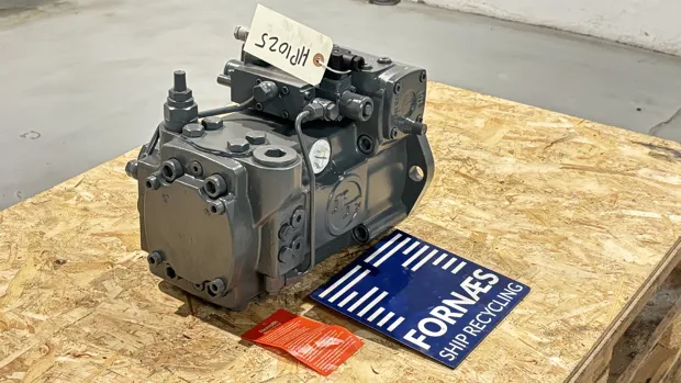 Image 2 of 10 - HP1025