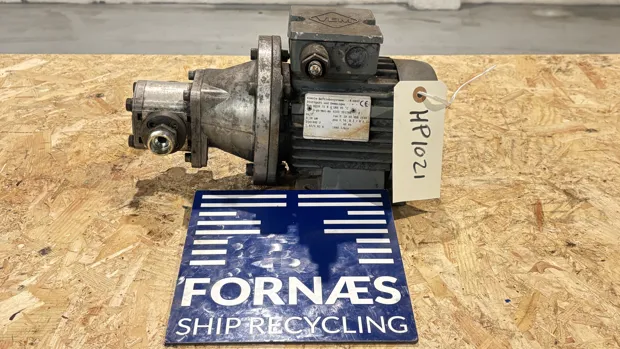 Image 1 of 9 - HP1021