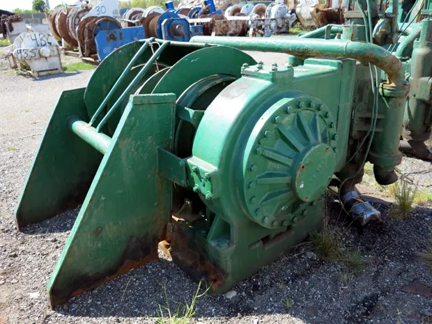 Image 3 of 5 - Trawl winch