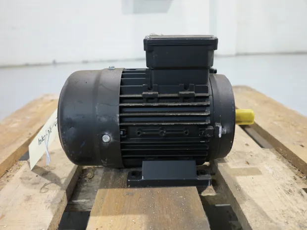 Image 1 of 3 - Hoyer Motors - HMA2-801-2