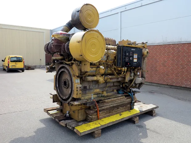 Image 4 of 8 - Caterpillar - 3512 B