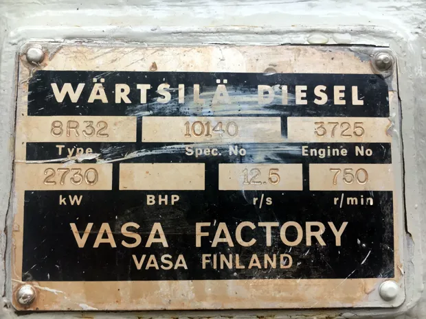 Image 14 of 14 - Wärtsilä - 8R32