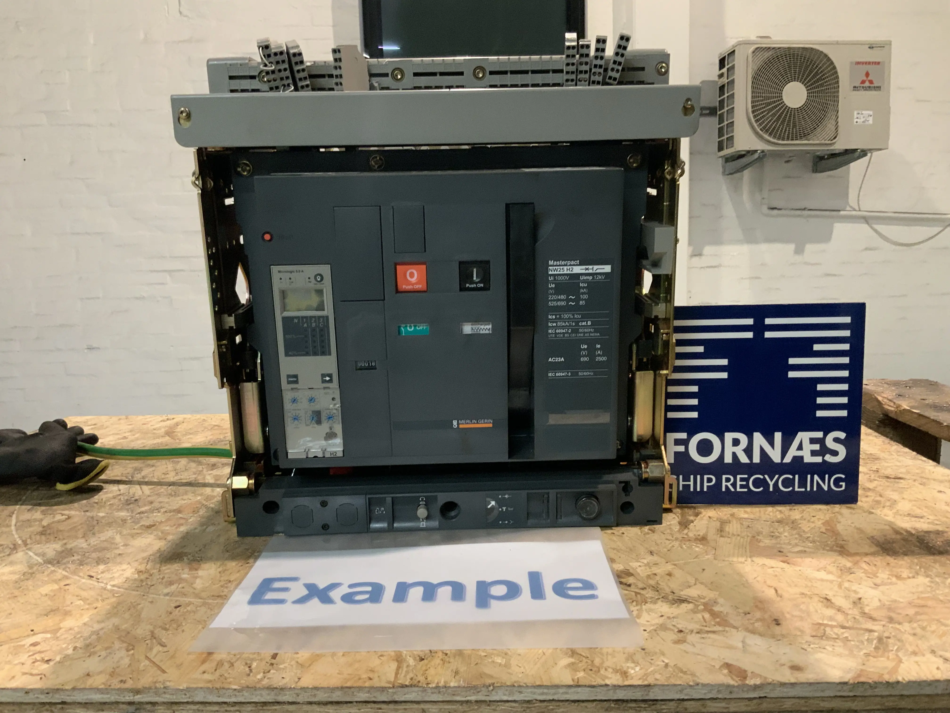 Merlin Gerin - NW25H2