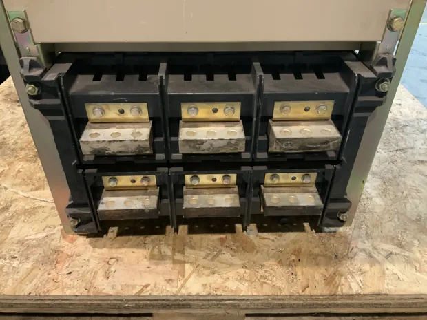 Image 5 of 5 - Merlin Gerin - M25H2