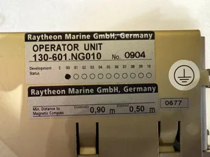 Raytheon Marine - Gyro Compass