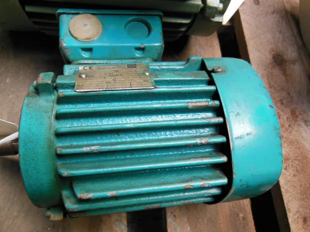 Image 1 of 2 - VEM - K21R 71G6 /2922