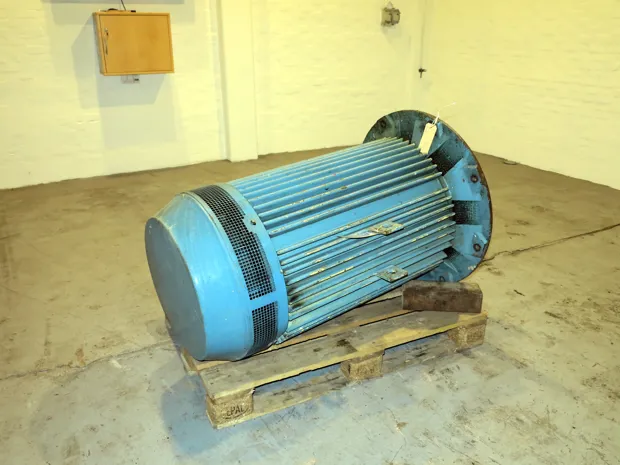 Image 1 of 4 - ABB - M2FA 315LA 4 V1