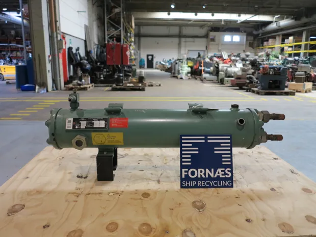 Image 3 of 6 - Blizer - k283H