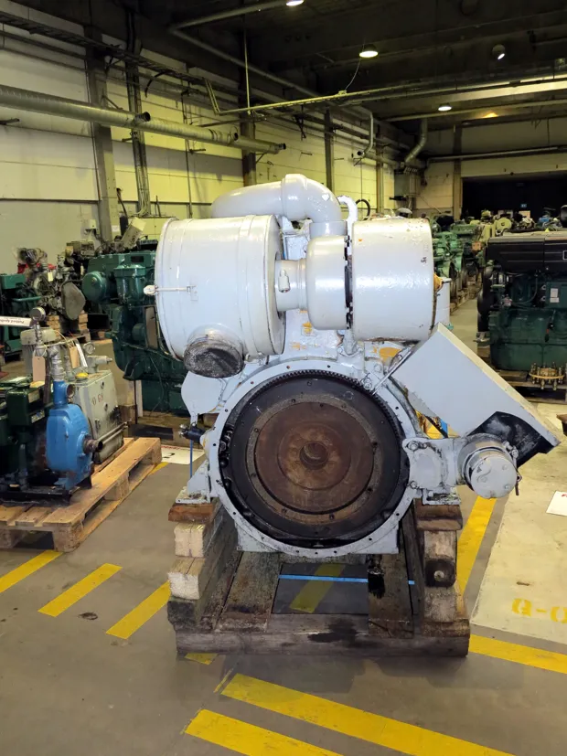 Image 2 of 4 - Caterpillar - D343 TA