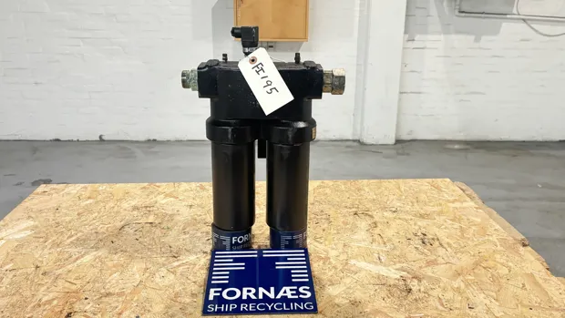 Image 5 of 10 - Parker - 22PD220QBT1KG161