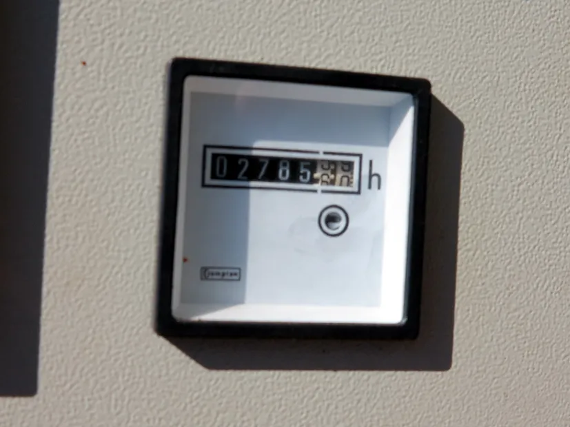 Image 8 of 10 - Deutz