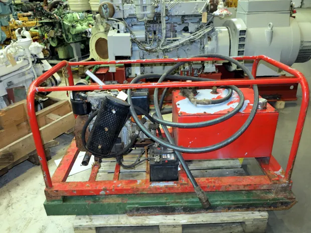 Image 1 of 6 - Lombardini - 25LD425/2B1