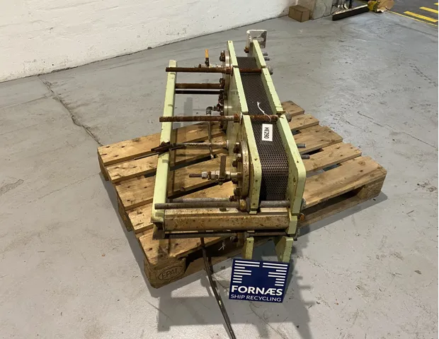 Image 6 of 6 - APV - N25