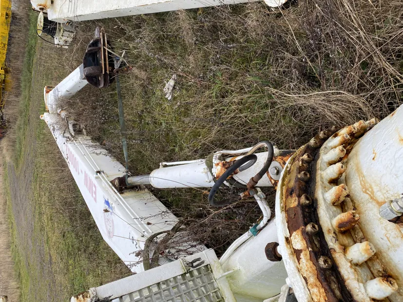 Image 3 of 9 - TMP - No plate