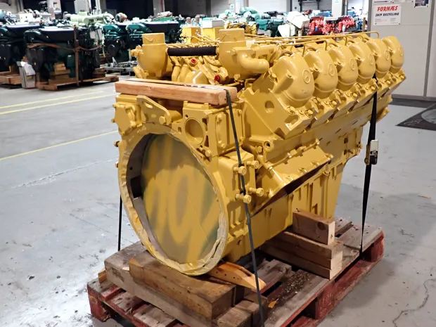 Image 6 of 6 - Mercedes - OM 404