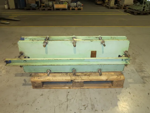 Image 4 of 5 - APV - N35