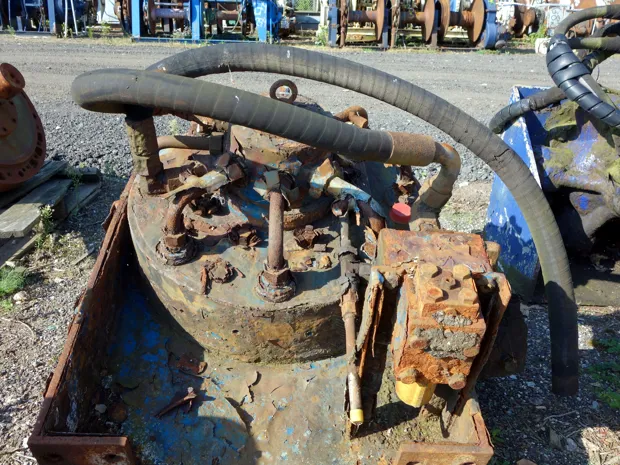 Image 1 of 3 - Bauer - 7 cyl.