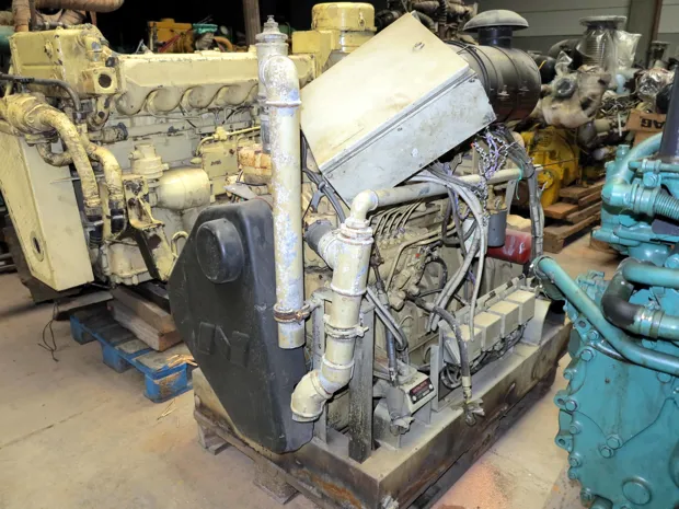 Image 4 of 5 - Sisu - 620 D