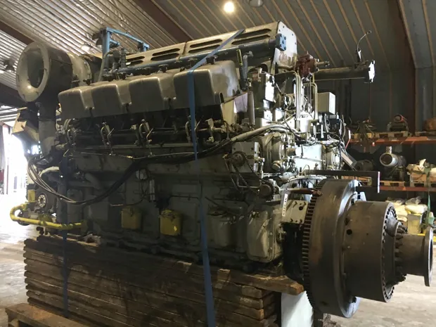 Image 3 of 6 - Polar - F28V-D825