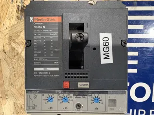 Merlin Gerin - Compact