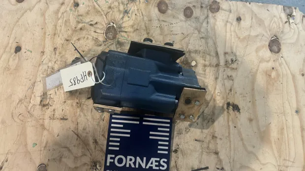 Image 6 of 11 - HP985