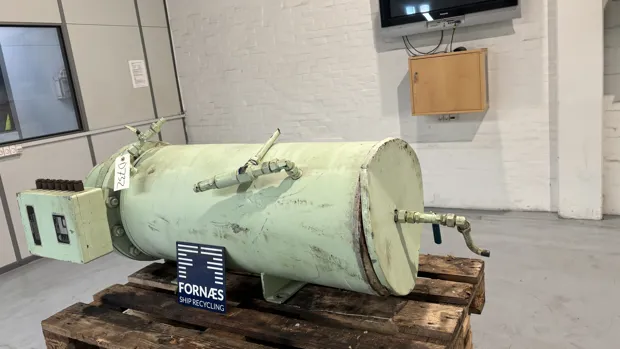 Image 3 of 7 - Aalborg industries - Vesta EH30