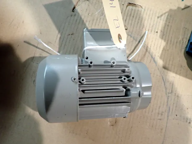 Image 2 of 3 - Siemens - 1LA7063-4AB12-Z