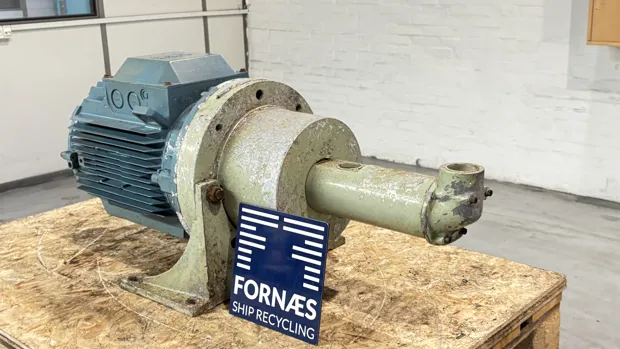 Image 5 of 10 - IMO - E4 038K1 LRBE