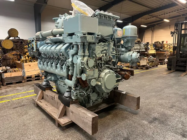 Image 6 of 12 - MTU - 12V 4000 P83