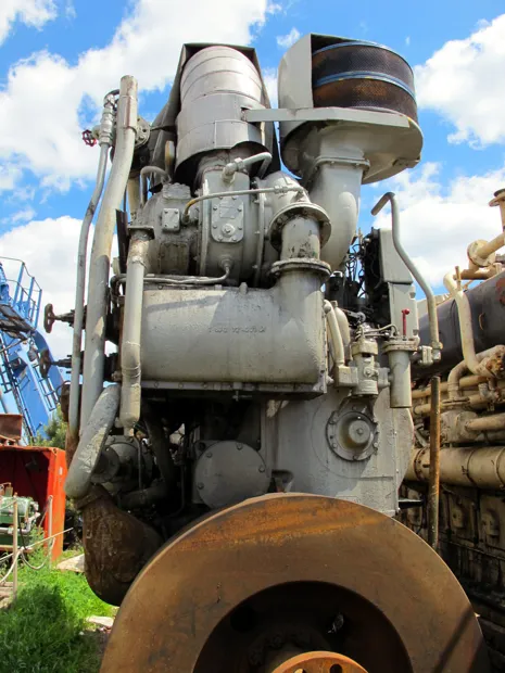 Image 4 of 5 - MaK - 6M 451 AK