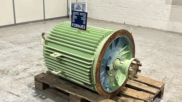 Image 3 of 7 - ABB - M2CA 315SMA 4/6V1