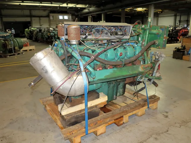 Image 4 of 11 - Mercedes - OM 424