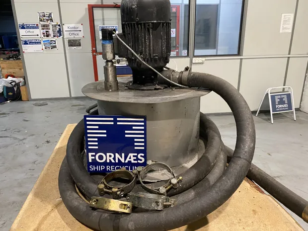 Image 1 of 5 - Brinkmann pumps - TA403/300+001