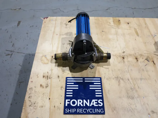 Image 2 of 3 - Kirk - LP 2000-24