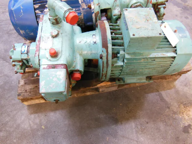 Image 1 of 3 - HP285