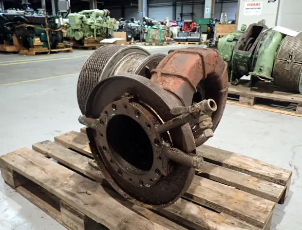 Image 4 of 6 - MAN B&W-SsangYong - MAN NR 15/R151